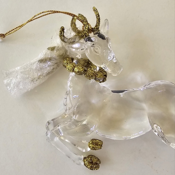 🫎 Clear Reindeer Ornament - Picture 4 of 10